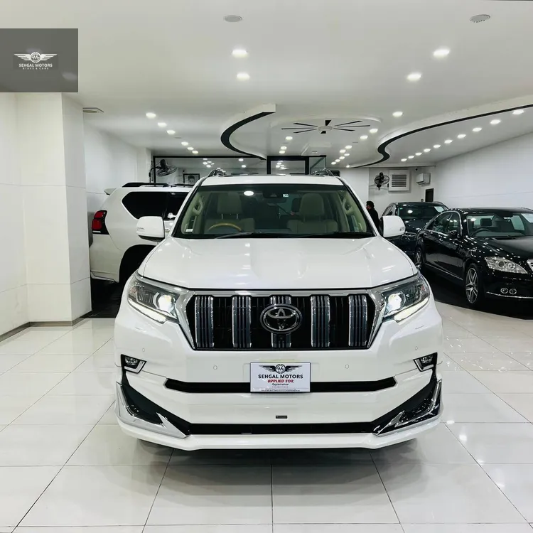 Toyota Prado 2021 for Sale in Islamabad Image-1