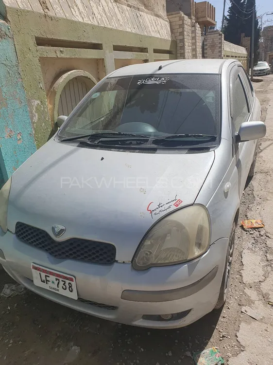 Toyota Vitz 2001 for Sale in Quetta Image-1