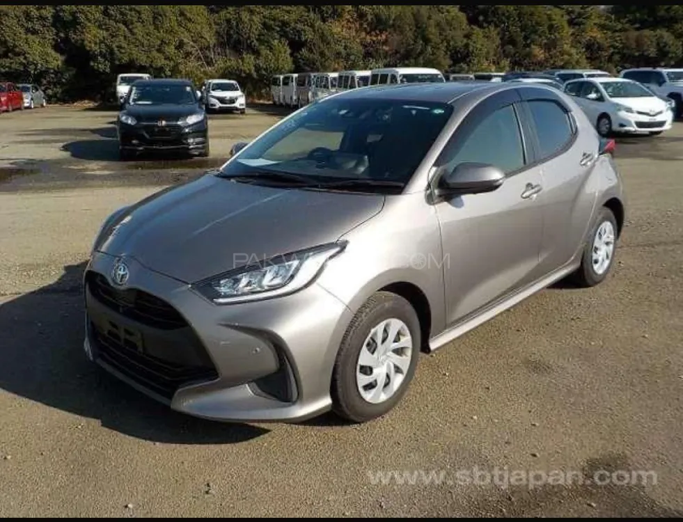 Toyota Yaris Hatchback 2022 for Sale in Lahore Image-1