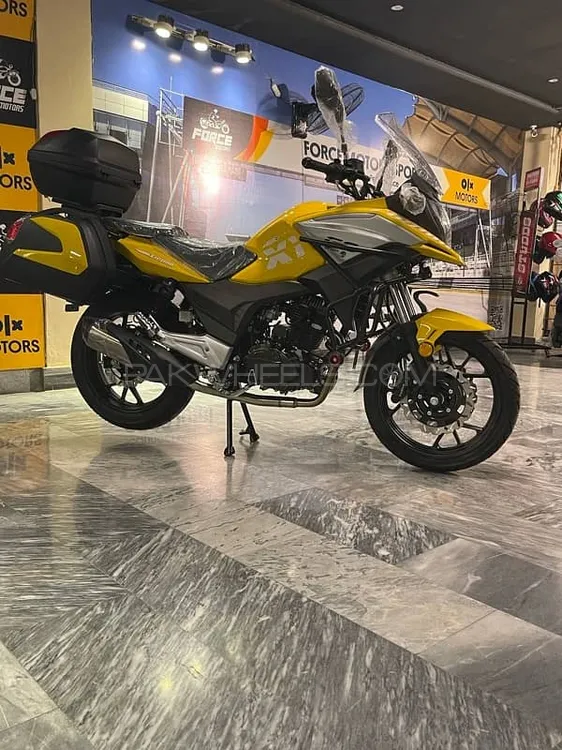 BMW HP 2 Megamoto 2025 for Sale Image-1