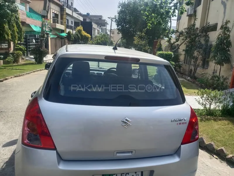 Suzuki Swift 2011 for Sale in Lahore Image-1
