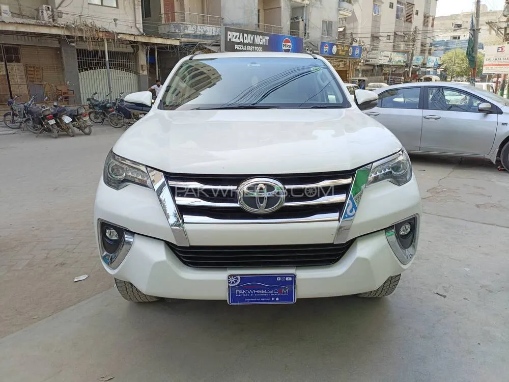 Toyota Fortuner 2021 for Sale in Karachi Image-1