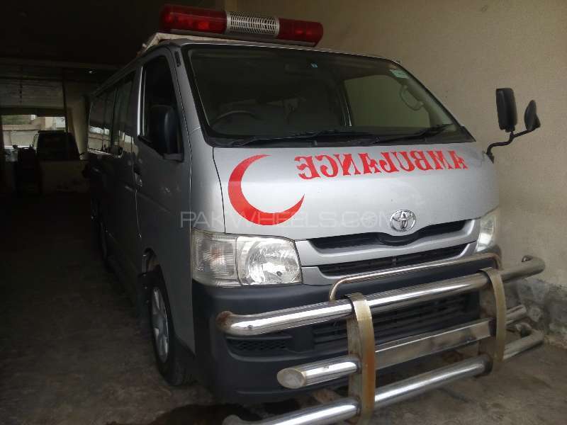 Toyota Hiace 2010 for Sale in Multan Image-1