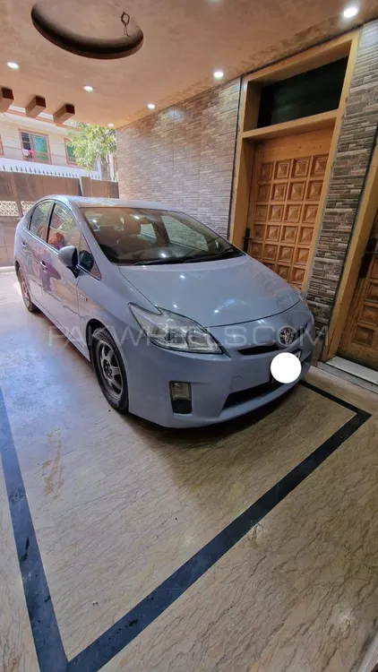 Toyota Prius 2011 for Sale in Lahore Image-1