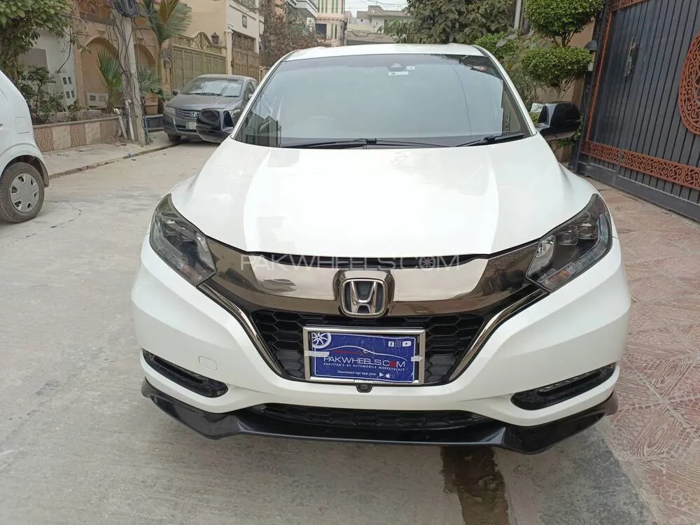 Honda Vezel 2016 for Sale in Islamabad Image-1