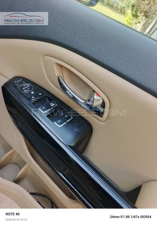 KIA Carnival 2018 for Sale in Karachi KIA Carnival 2018 for Sale in Karachi Image-12