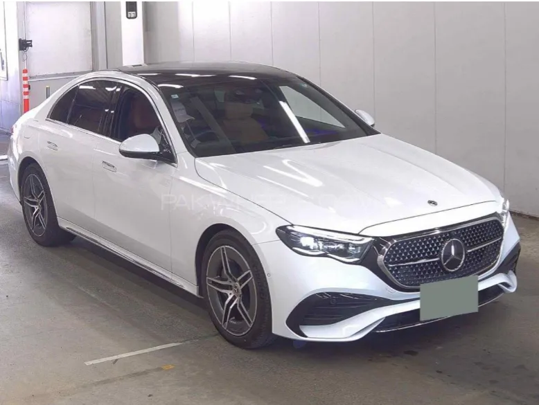 Mercedes Benz E Class 2024 for Sale in Lahore Image-1