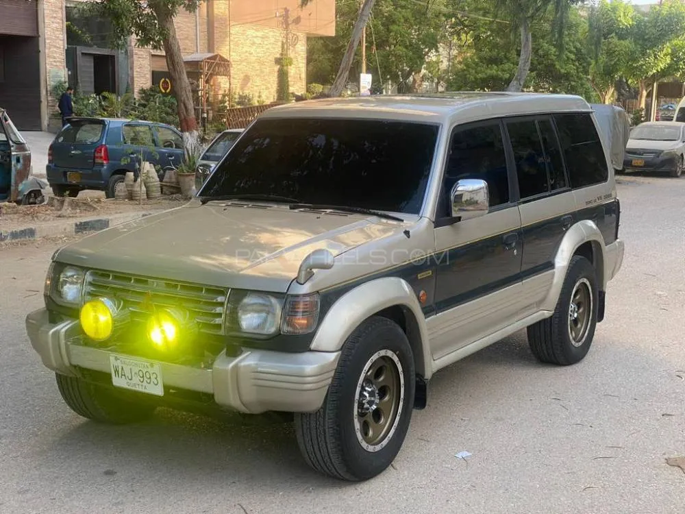 Mitsubishi Pajero 1991 for Sale in Karachi Image-1
