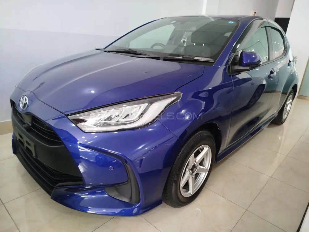 Toyota Yaris Hatchback 2022 for Sale in Multan Image-1