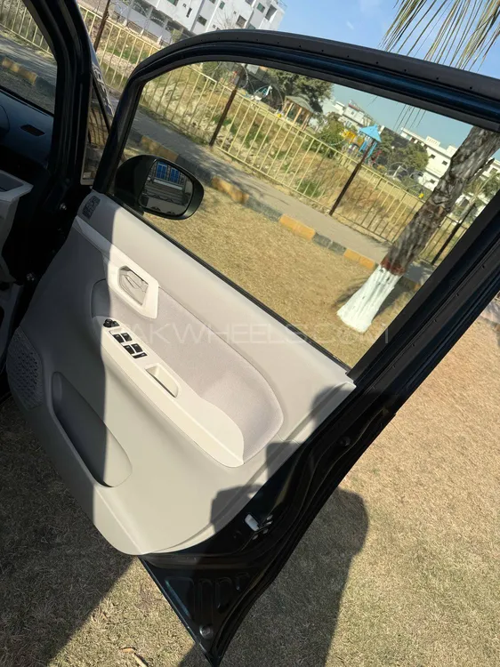 Daihatsu Move 2021 for Sale in Islamabad Image-1