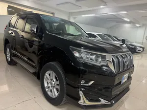 Japanese 7 seater Cars for sale in Islamabad | PakWheels