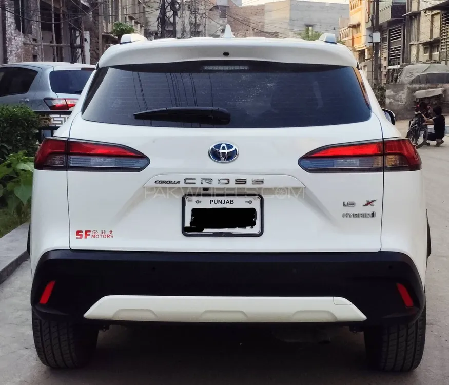 Toyota Corolla Cross 2024 for Sale in Faisalabad Image-1
