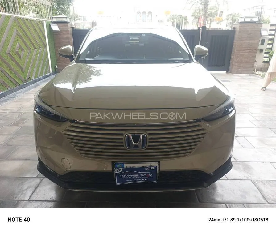 Honda Vezel 2021 for Sale in Lahore Image-1