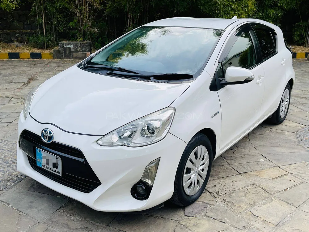 Toyota Aqua 2015 for Sale in Islamabad Image-1