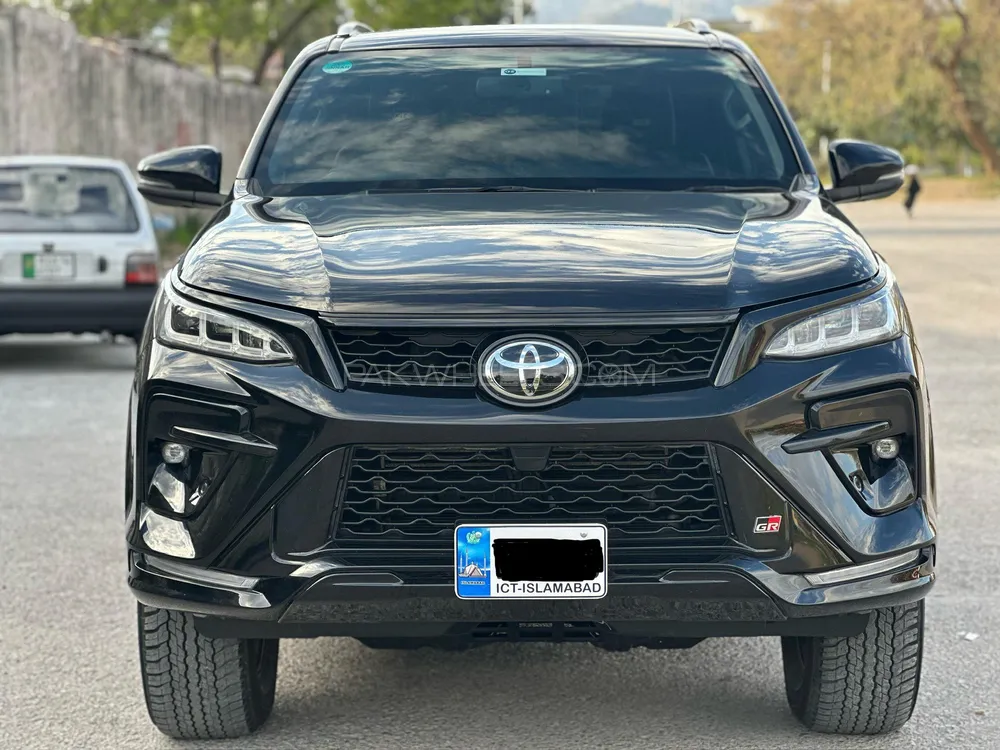 Toyota Fortuner 2024 for Sale in Islamabad Image-1
