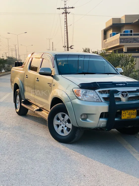 Toyota Hilux 2011 for Sale in Peshawar Image-1