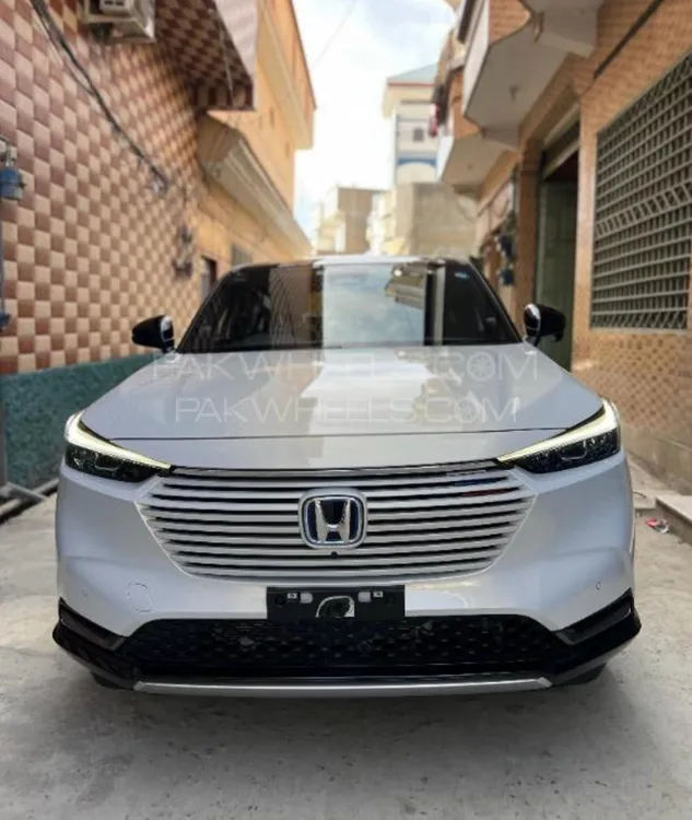 Honda Vezel 2021 for Sale in Swatmingora Image-1