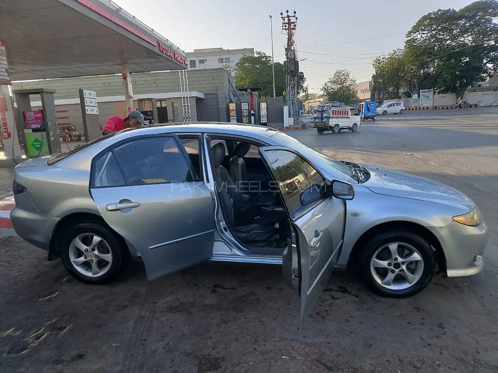 Mazda Axela 2003 for Sale in Karachi Image-1