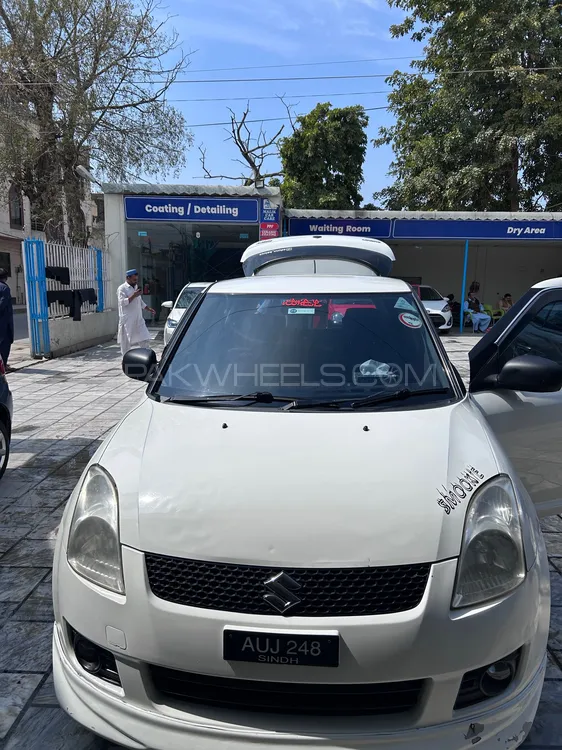 Suzuki Swift 2010 for Sale in Peshawar Image-1