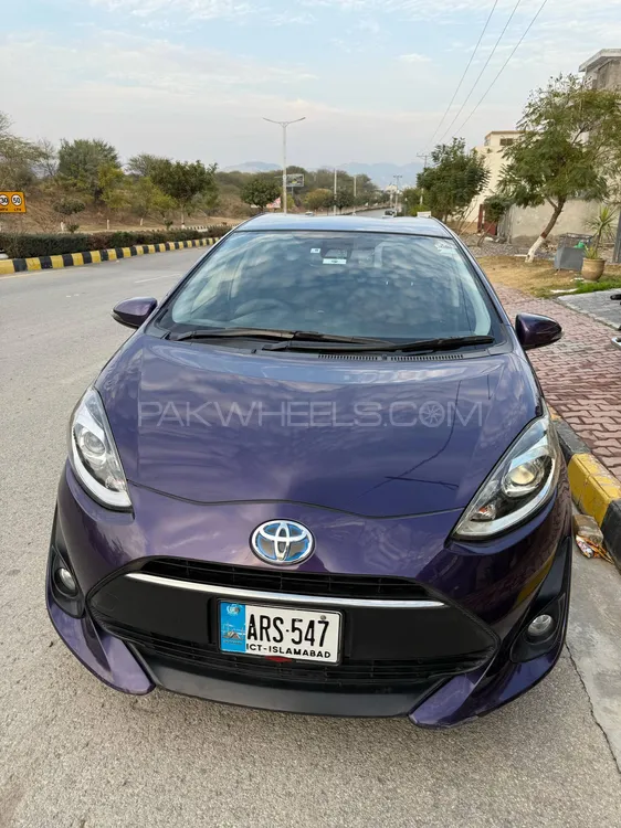 ٹویوٹا اکوا 2017 for Sale in اسلام آباد Image-1