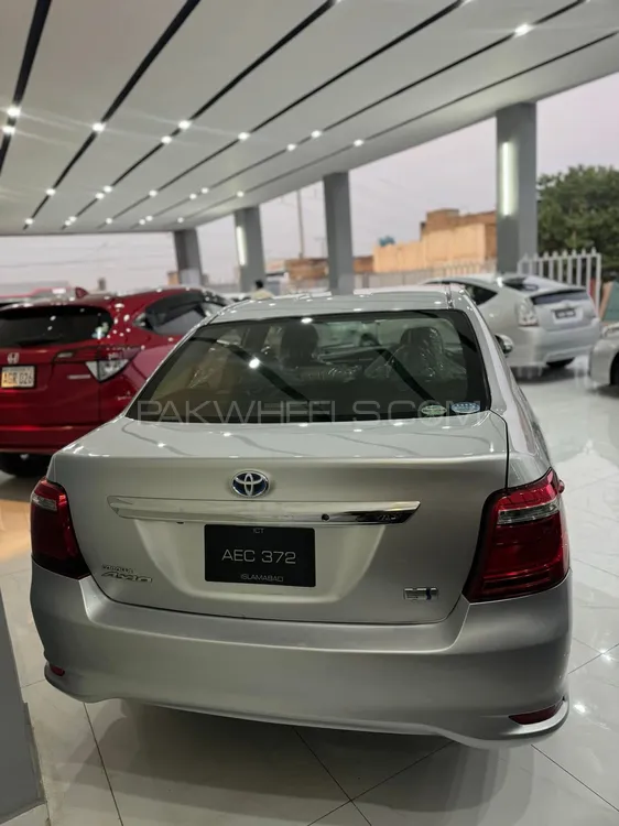 Toyota Corolla Axio 2015 for Sale in Peshawar Toyota Corolla Axio 2015 for Sale in Peshawar Image-6