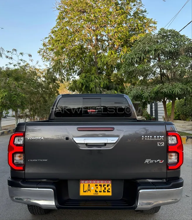 Toyota Hilux 2021 for Sale in Karachi Image-1
