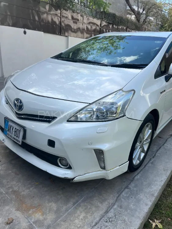 Toyota Prius 2013 for Sale in Islamabad Image-1