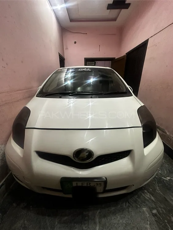 Toyota Vitz 2009 for Sale in Gujranwala Image-1