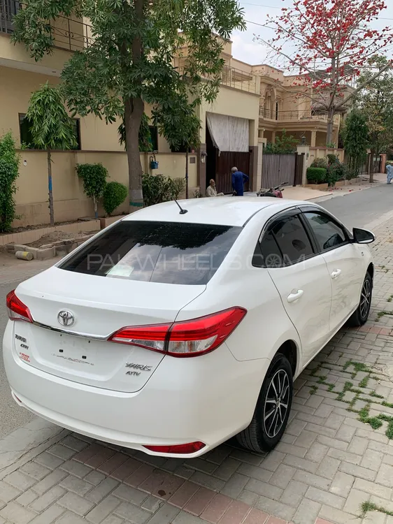 Toyota Yaris Sedan 2022 for Sale in Lahore Image-1
