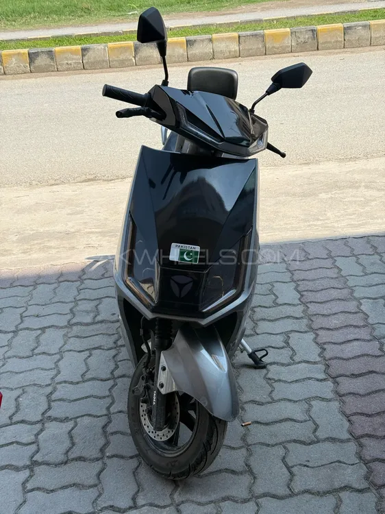 Yadea T5 2025 for Sale Image-1
