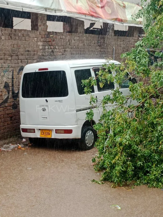 Daihatsu Hijet 2014 for Sale in Lahore Image-1