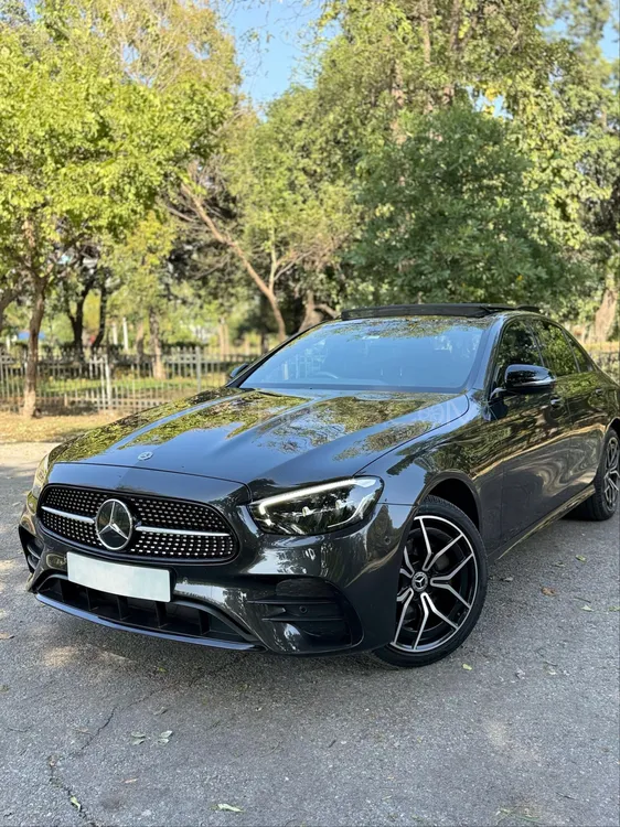 Mercedes Benz E Class 2021 for Sale in Lahore Image-1