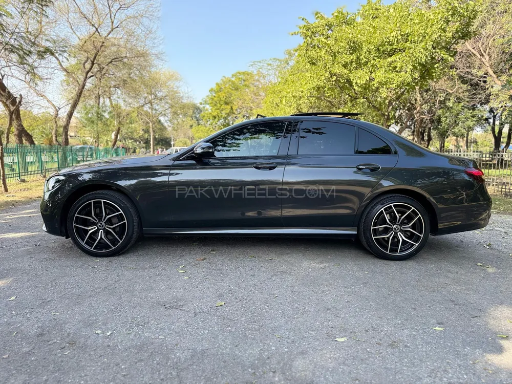 Mercedes Benz E Class 2021 for Sale in Lahore Mercedes Benz E Class 2021 for Sale in Lahore Image-8