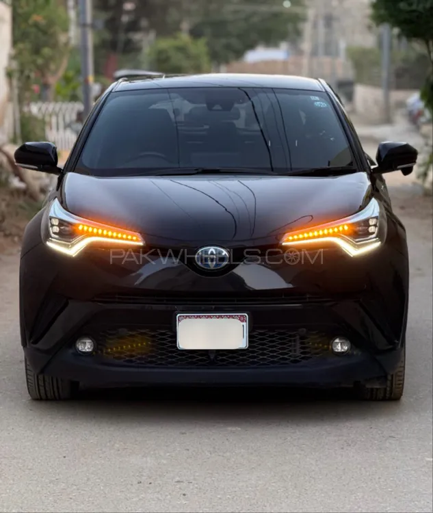 Toyota C-HR 2018 for Sale in Karachi Image-1