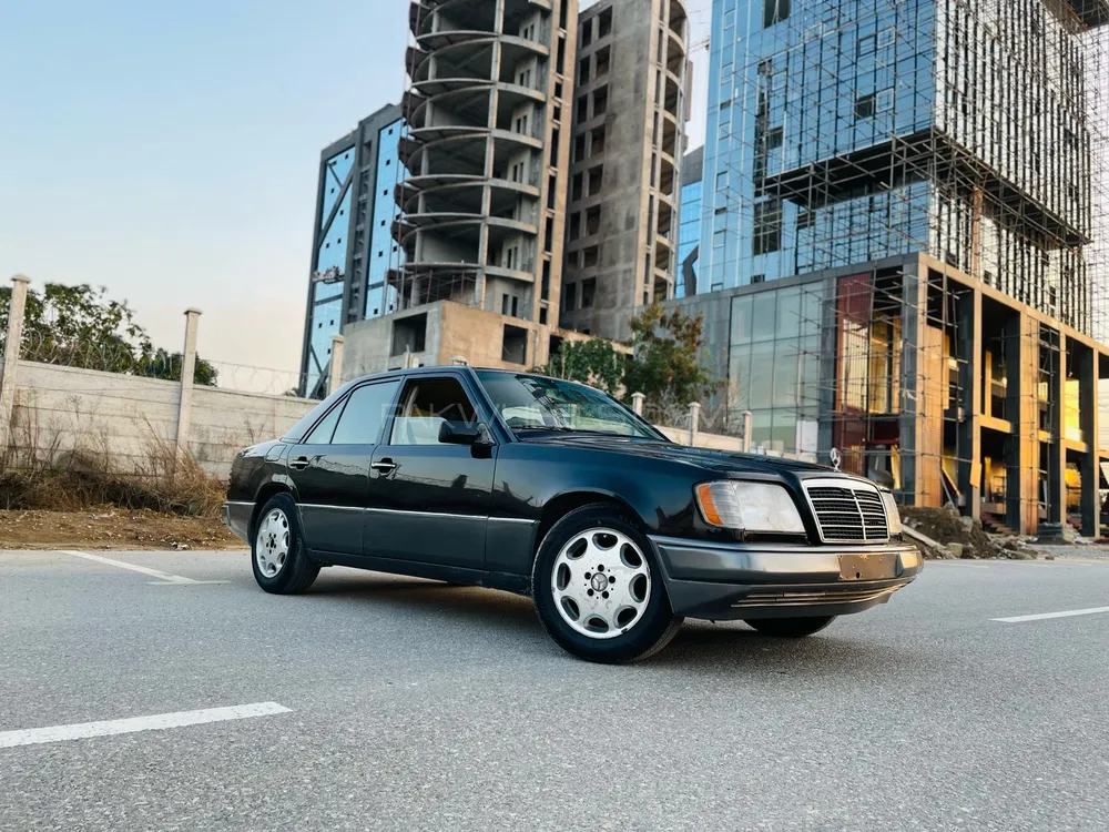Mercedes Benz E Class 1986 for Sale in Islamabad Image-1