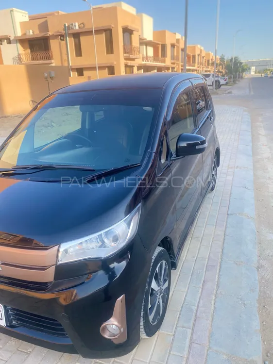 مٹسوبیشی ای کے کسٹم 2015 for Sale in کراچی مٹسوبیشی ای کے کسٹم 2015 for Sale in کراچی Image-5