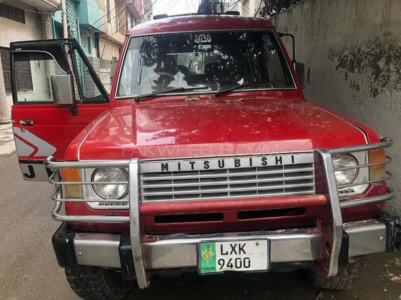 Mitsubishi Pajero 1990 for Sale in Lahore Image-1