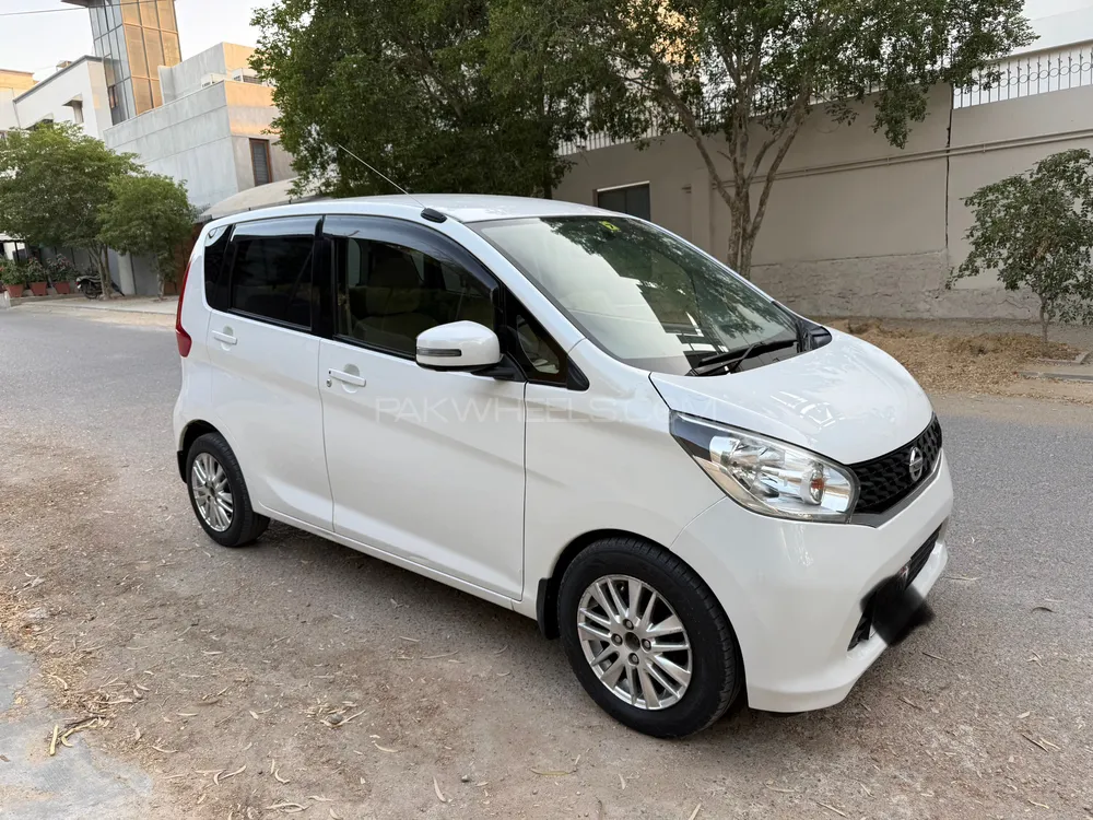 نسان ڈیز 2013 for Sale in کراچی Image-1