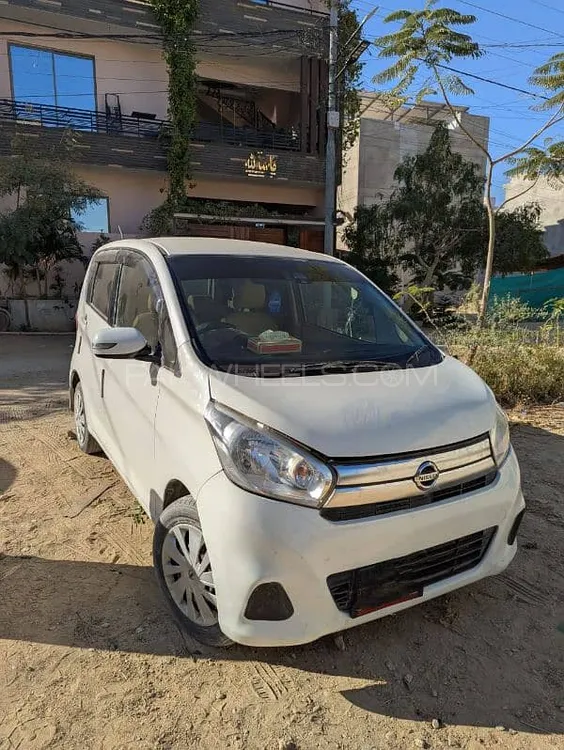 نسان ڈیز 2015 for Sale in کراچی Image-1
