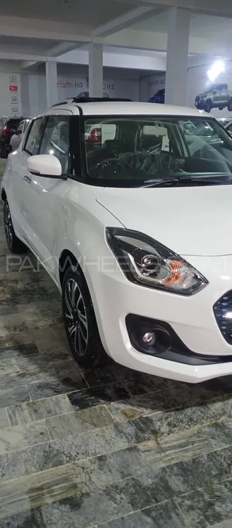 Suzuki Swift 2025 for Sale in Lahore Image-1