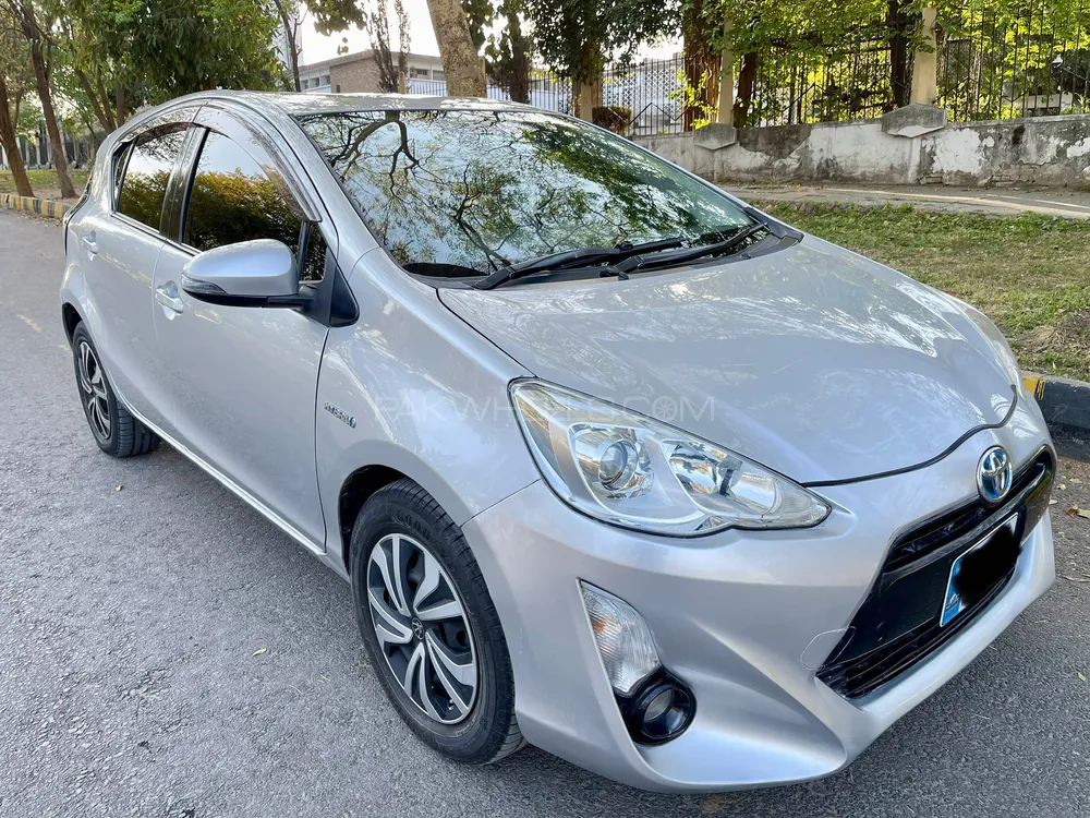 Toyota Aqua 2015 for Sale in Islamabad Image-1