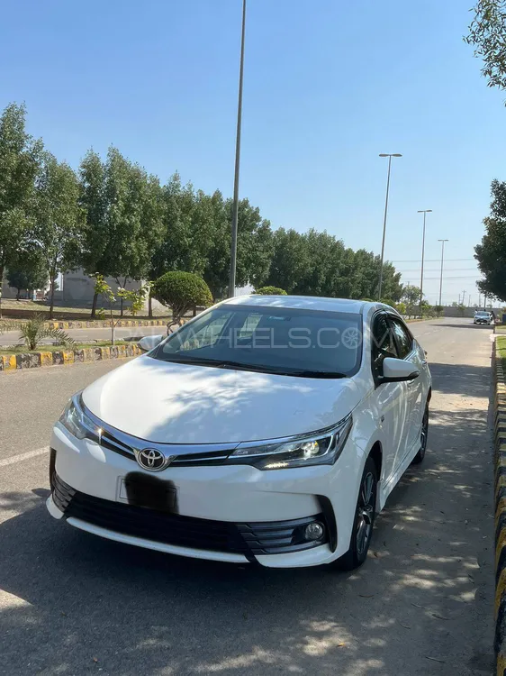 Toyota Corolla 2020 for Sale in Faisalabad Image-1