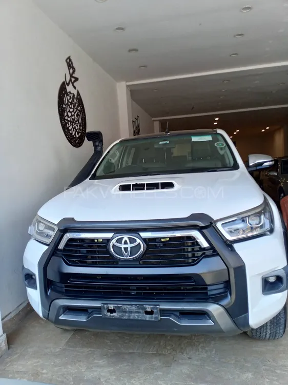 Toyota Hilux 2018 for Sale in Faisalabad Image-1