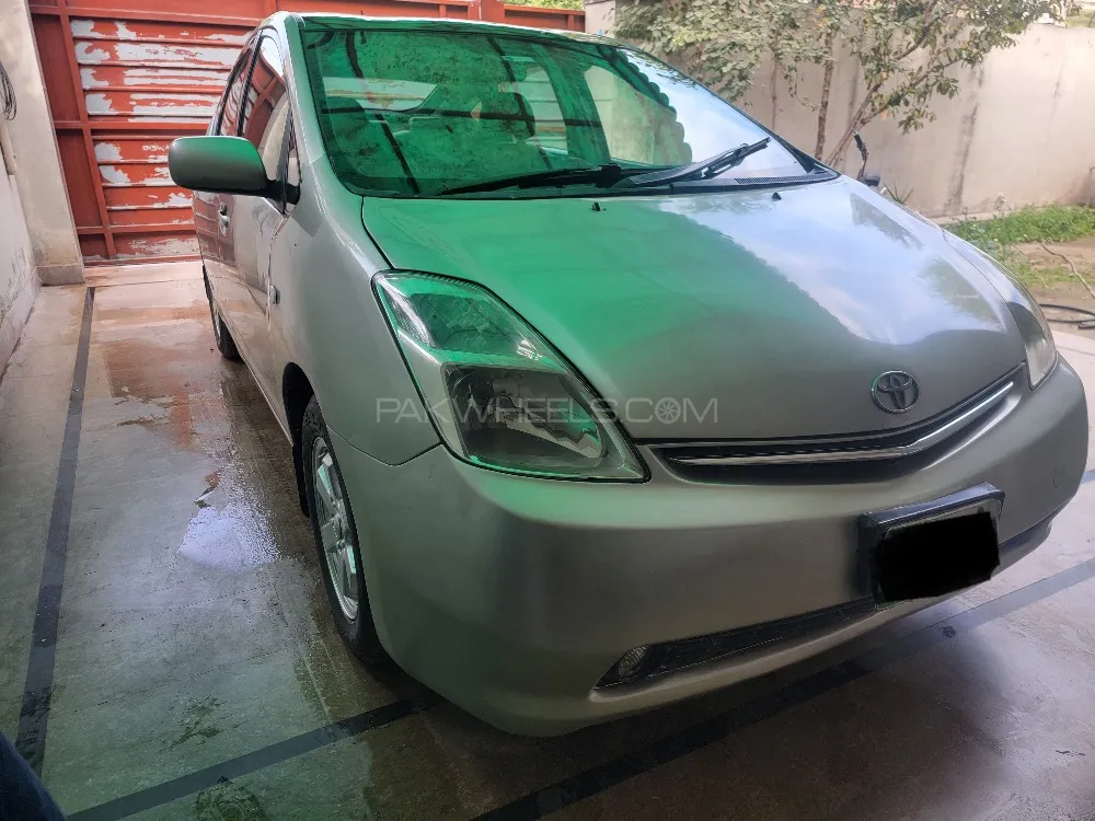 Toyota Prius 2005 for Sale in Sheikhupura Image-1