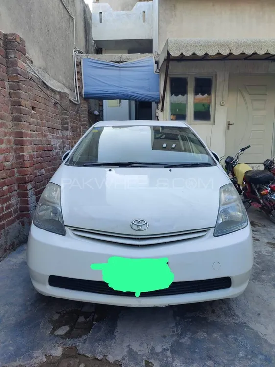 Toyota Prius 2011 for Sale in Sheikhupura Image-1