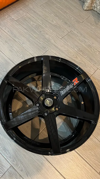 Vossen Emotion R 18 inch Alloy Rim With Tires Image-1