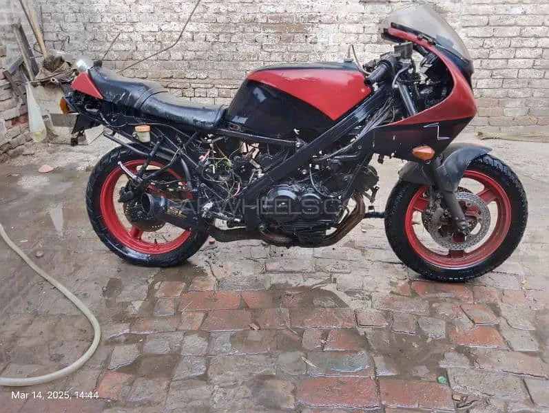Honda CBR 400 2006 for Sale Image-1