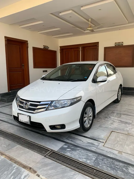 Honda City 2015 for Sale in Islamabad Image-1