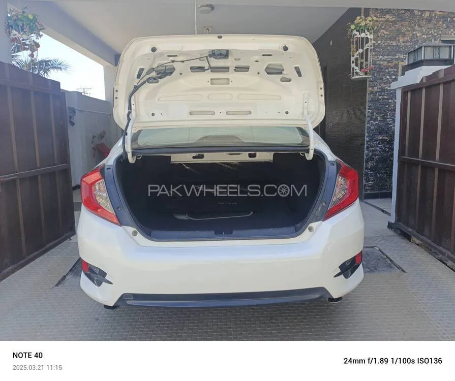 Honda Civic 2017 for Sale in Rawalpindi Honda Civic 2017 for Sale in Rawalpindi Image-11
