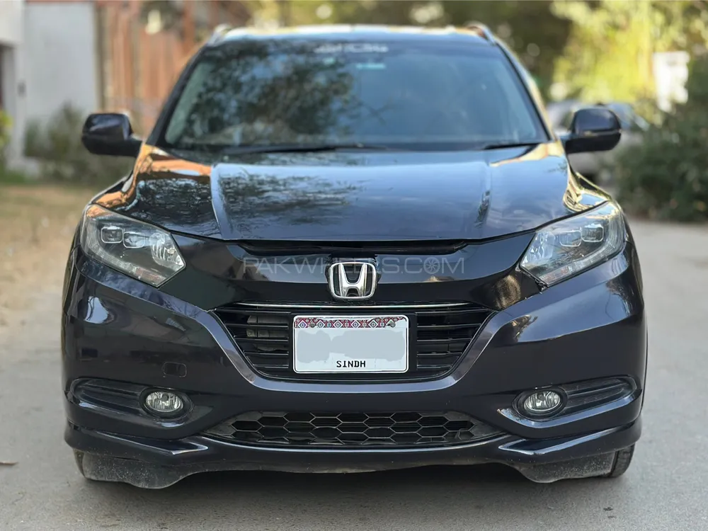 Honda Vezel 2014 for Sale in Karachi Image-1